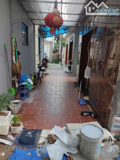 🌟 BÁN ĐẤT TỔ 8 THẠCH BÀN — CỔ LINH / BÁT KHỐI 🌟 ✅ Diện tích: 40 m²  Giá 5.3 Tỷ Ngõ Thông - 1