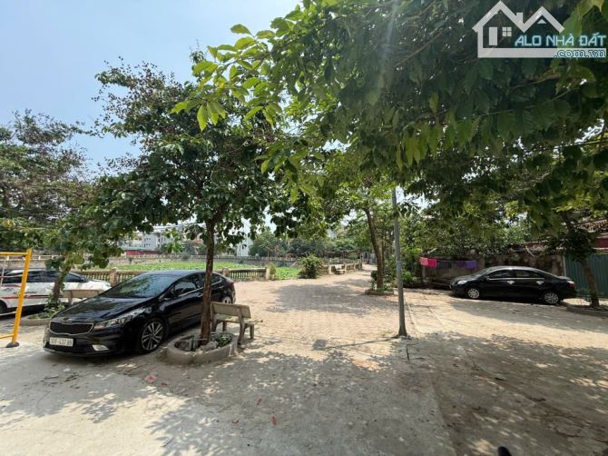 Bán nhà siêu hiếm Liên Mạc, ô tô 7 chỗ vào nhà, view hồ sen thơ mộng - 1