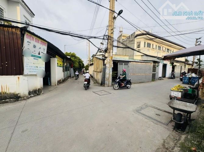 BÁN DÃY PHÒNG TRỌ DÒNG TIỀN 20TR/TH - HẺM TẢI THÔNG- 200M² GIÁ RẺ CHỈ 45TR/M². - 1