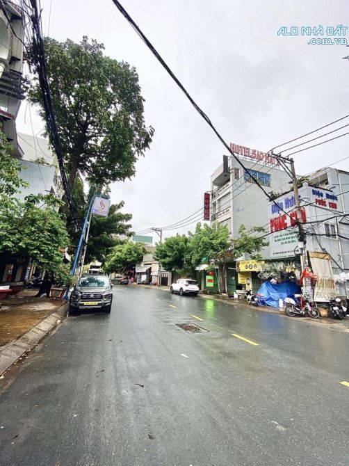 TRƯỜNG CHINH TÂN BÌNH ,DT 5*18 , GẦN HXH ,ĐANG CÓ DÒNG TIỀN 24TR/TH ,NHỈNH 6 TỶ - 1