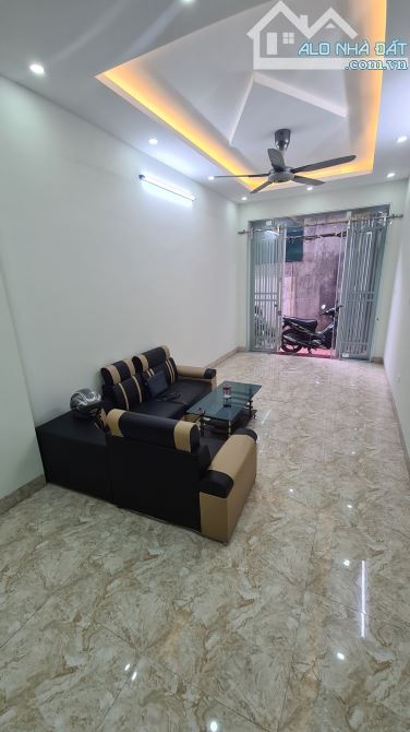 Duy nhất 1 căn Đại Cát 5 tầng xây mới Ô TÔ đỗ cổng 5.2 tỷ vác đồ ở luôn - 1