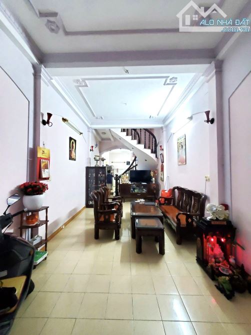 HXH 6m, 3 tầng, 3PN, 64m2, đường Đồng Đen, P10, 9.5 tỷ TL - 1