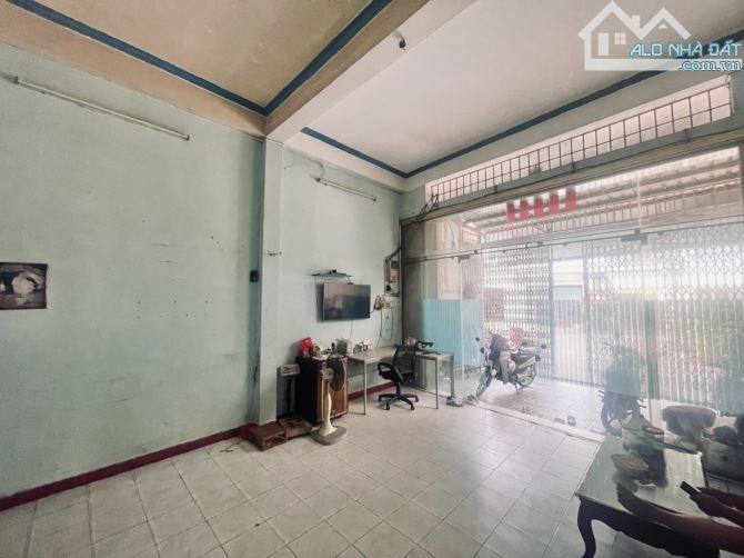 😍 LÔ GÓC MẶT TIỀN ĐƯỜNG LƯƠNG THẾ VINH TP- NGANG KHỦNG VUÔNG A4 - 3 TẦNG BTCT 5 x 17.4 - - 1