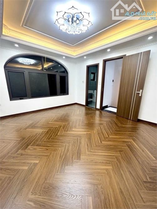 BÁN NHÀ THẠCH BÀN  – MẶT TIỀN RỘNG  Ô TÔ KINH DOANH ĐỈNH – 6 TẦNG THANG MÁY 9,7TY - 1