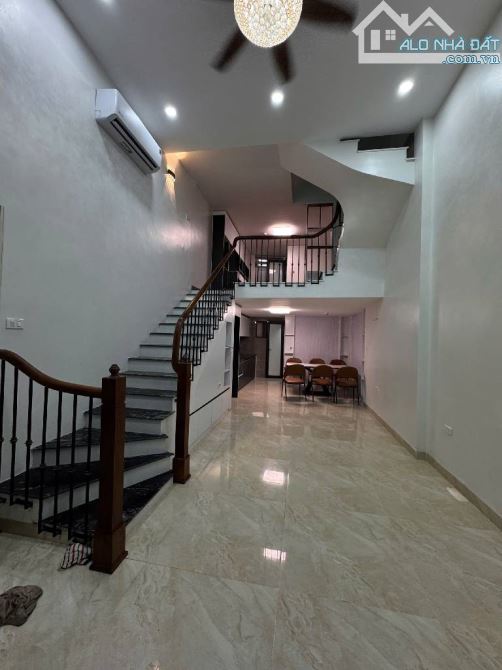 Bán nhà Đẹp phố Lê Thanh Nghị -Bách Khoa ,diện tích 45m2 x5 tầng ,nhà dân xây ngõ ba gác - 1