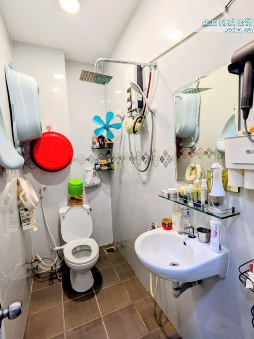 🌷NHÀ ĐẸP TRUNG TÂM QUẬN 10 – HẺM 3.5M THÔNG – GẦN MẶT TIỀN – 2 TẦNG Ở NGAY – CHỈ 7.3 TỶ - 1