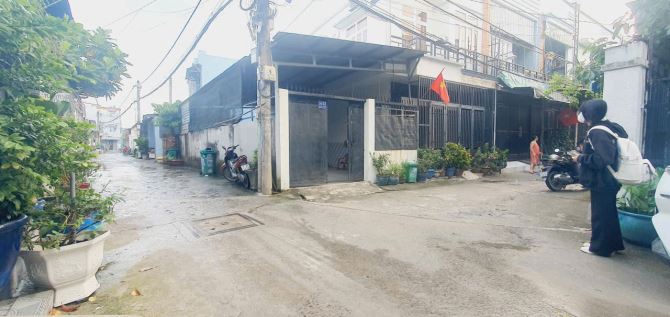 BÁN NHÀ SÂN 4 XE HƠI ĐẬU VÔ TƯ GIÁ CHỈ 5,2 TỶ TẠI THẠNH XUÂN QUẬN 12 - 1