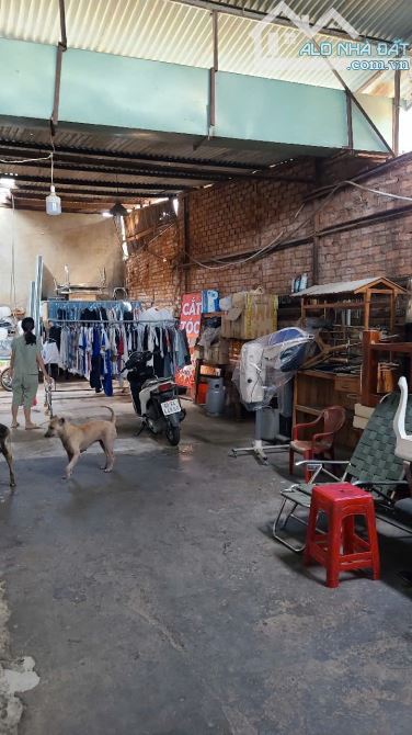 Cho thuê xưởng 700m2 mặt tiền đường  8m , gần đường số 13 khu công nghiệp AMATA  Long Bình - 1