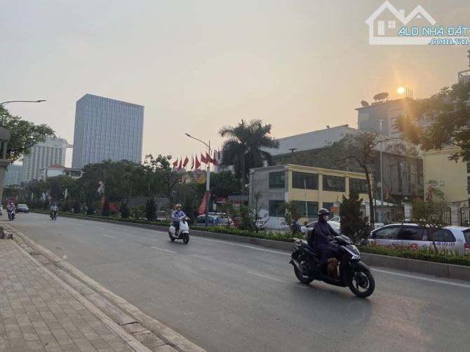 Đất - Ngã 4 Võ Chí Công - Lạc Long Quân, 90m2, MT 10m, Đường Nhựa 3m, Cạnh Hồ Tây  24 tỷ - 1