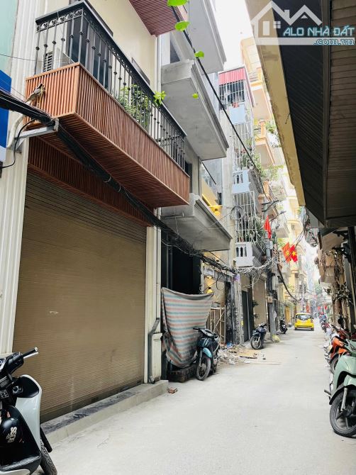 ĐẤT ĐỖ NHUẬN, CV HÒA BÌNH, OTO 7 CHỖ CÁCH 1 NHÀ RA OTO TRÁNH, 2 THOÁNG, 55m MT 6m 12.5 Tỷ - 1