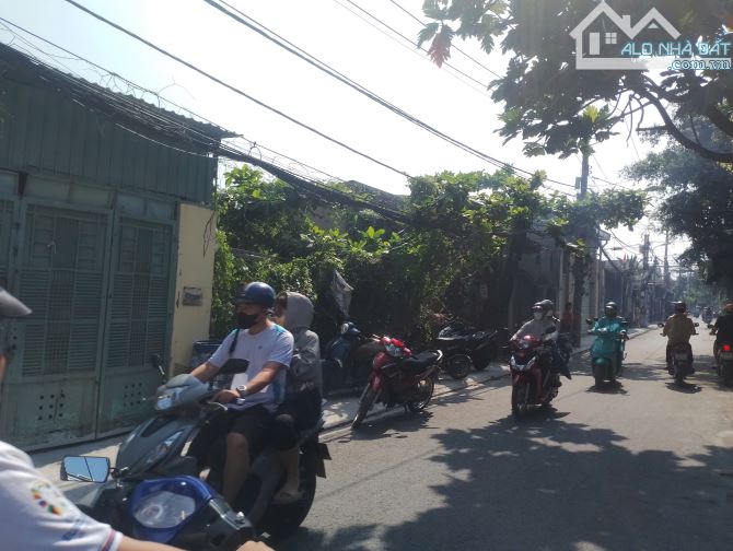 BÁN GẤP -  200M2 - NGANG KHỦNG 10M - THẠNH LỘC - QUẬN 12.  NHỈNH 10 TỶ.TL - 1