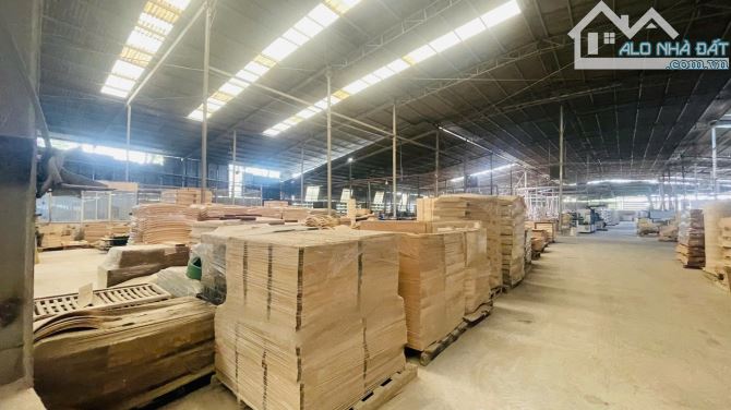 Cho Thuê Xưởng 2500m2. PCCC vách tường. TBA 250kva. Giá chỉ 110tr/th. Gần QL.51, Đường nhự - 1