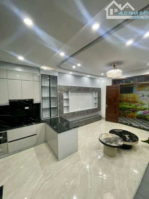 Nhà đẹp 6 Tầng thang máy Bồ Đề, Long Biên - 1