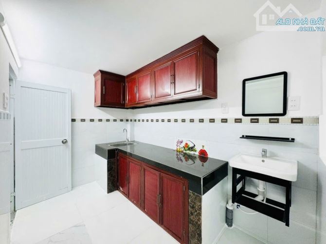 NHÀ MỚI Ở NGAY ĐƯỜNG QUANG TRUNG, GÒ VẤP, 25M2, CHỈ 2.95 TỶ - 1
