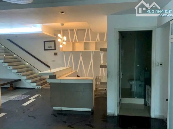 Nhà 3,5 Tầng Diện Tích Khủng MT Đường 10m5 Hà Huy Tập - 1