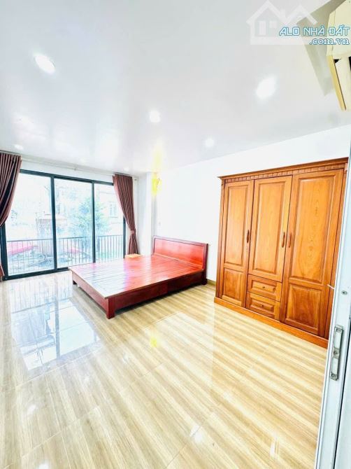 NHÀ NHẬT TẢO - 32M2 - Ô TÔ ĐỖ CỬA - 1