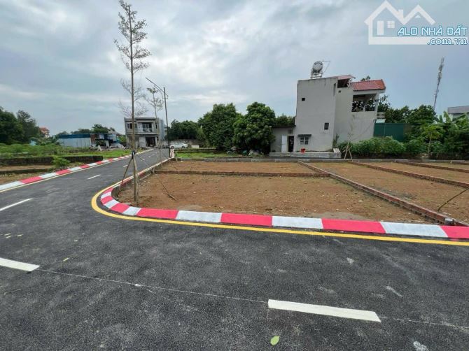 Lô góc 64m sen trì đường thông chỉ nhỉnh 2 tỷ, giá rẻ quá - 1