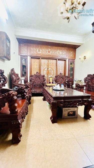 🏡 Bán nhà Nguyễn Văn Huyên 55m 4 tầng mặt tiền 3.8 giá chỉ 20.6 tỷ - 1
