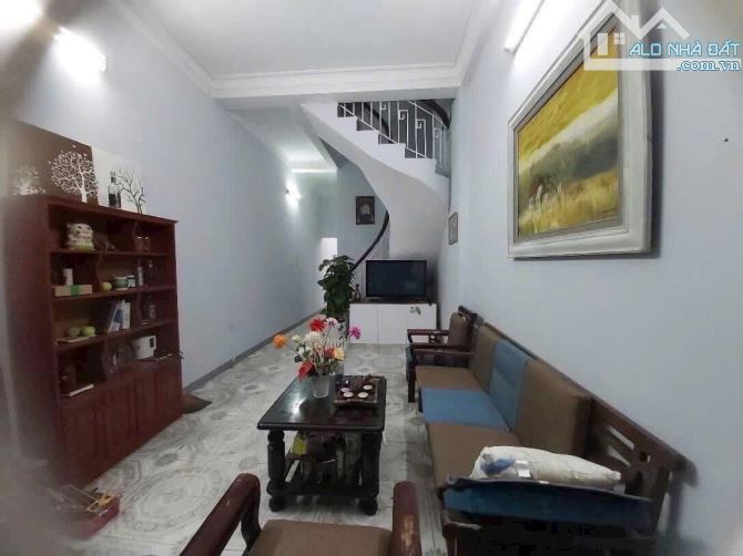 bán nhà Ngõ 126 Hào Nam, Đống Đa DT 50m, 4 Tầng, MT 3,3m 🧧Gia 10.9 tỷ - 1