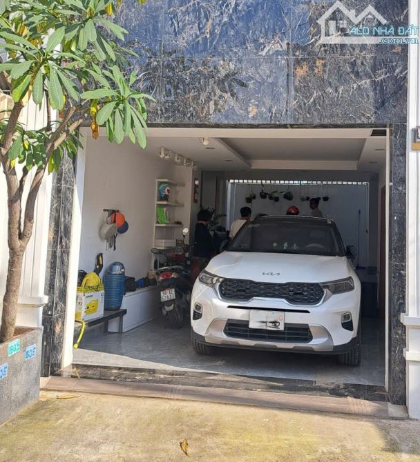 NHÀ MỚI ĐẸP Ở NGAY, HẺM NHỰA 5m THÔNG, 4 TẦNG GẦN BV THỦ ĐỨC, 8X10 CHỈ 8,2 TỶ. - 1