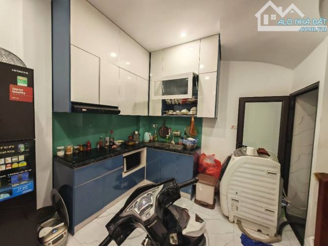 Gấp! Nhà Đức Thắng - Cổ Nhuế, 30m2, 5 tầng, 6,3 tỷ - 1
