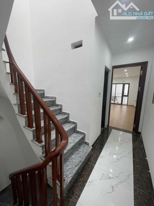 Chính chủ  bán nhà 4 tầng phân lô phố Ông Ích Khiêm 50m chỉ 15.9 tỷ Ba Đình , ô tô đỗ cửa - 1