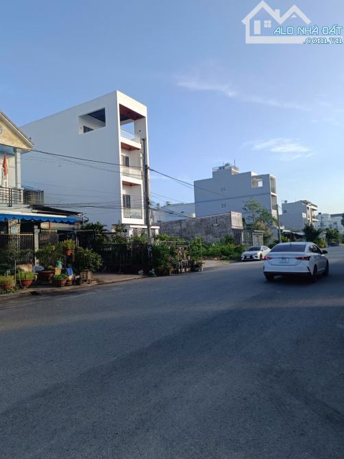 Bán căn nhà trục chính A1 TOYOTA - 1