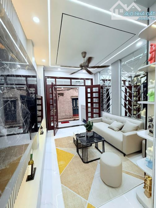 Bán nhà ngõ Hòa bình 7 phố Minh khai dt 40m2 4 tầng rộng 3.3m giá 9.2 tỷ - 1