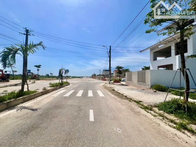 SIÊU PHẨM 1 LÔ VIEW CÔNG VIÊN CIC8 GIÁ CHỈ 25,X TR/M2 - 1