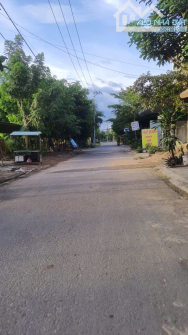 CHỦ GỬI BÁN LÔ ĐẤT DIỆN TÍCH RỘNG VỊ TRÍ ĐẸP NGAY CHỢ MIẾU BÔNG HÒA XUÂN - 1