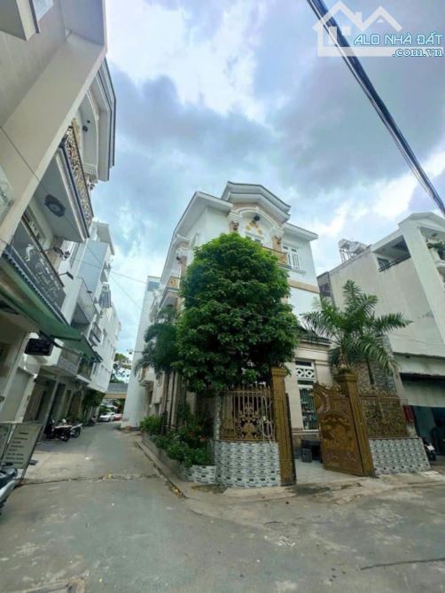 BÁN BIỆT THỰ 100M2 GẦN CHUNG CƯ RUBY CELADON TÂN PHÚ CHỈ NHỈNH 12 TỶ TL - 1