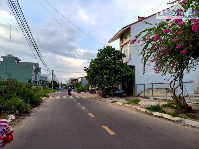 GIÁ SỐC BÁN ĐẤT ngang:9,5m.201m2(3ty6) TT DIÊU TRÌ ,xã TUY PHƯỚC , Gia Lai - 1