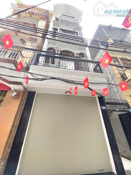 XUÂN THUỶ TT CẦU GIẤY, NHÀ ĐẸP DÂN XÂY LÔ GÓC KD, 4 TẦNG x 45M, 20M RA PHỐ, Ô TÔ ĐỖ CỬA - 1