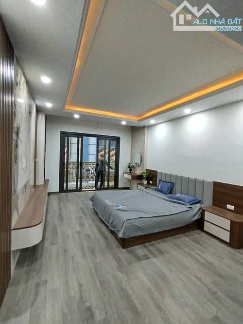 Bán nhà Tây Trà 50m2 x 6 tầng, thang máy, mới đẹp long lanh, ô tô đỗ cổng - 1