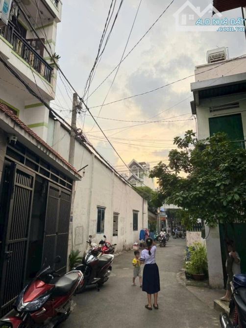 BÁN NHÀ NGUYỄN THỊ ĐẶNG Q12 - 3 TẦNG 50M2 - HƠN 4 TỶ - 1