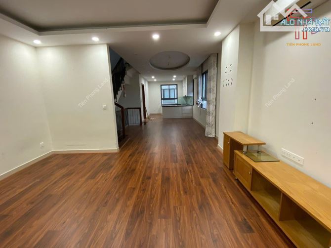 Siêu phẩm căn LK góc 3 thoáng - 90m2 - khu compound Vin Thăng Long - đồ cơ bản đẹp ở ngay - 1