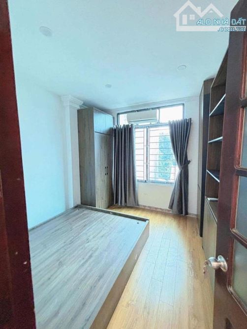 5.25 tỷ  Trương Định, 5 TẦNG, 4 NGỦ, SỔ RIÊNG, NỘI THẤT ĐẦY ĐỦ, NGÕ BA GÁC, GẦN Ô TÔ. - 1