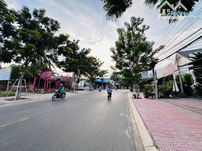 Bán Nhà 280m² Mặt Tiền Nguyễn Trường Tộ, Tân Thiện, La Gi – Giá 5.5 Tỷ - 1