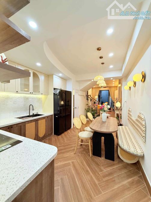 🏡 NHÀ 3 TẦNG – 4 PHÒNG NGỦ SIÊU ĐẸP GIỮA TRUNG TÂM HẢI CHÂU 🏡 chỉ 5.x - 1