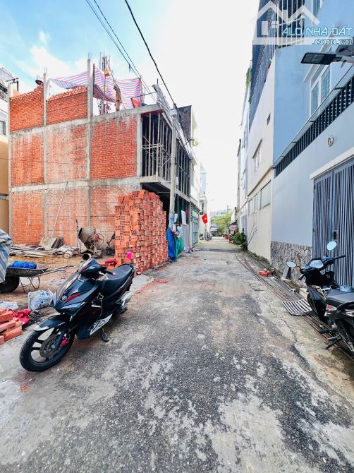 Cần bán gấp lô đất đường 9 Linh Tây. Có sẵn thu nhập 22tr/ tháng. Giá chỉ hơn 8ty. - 1