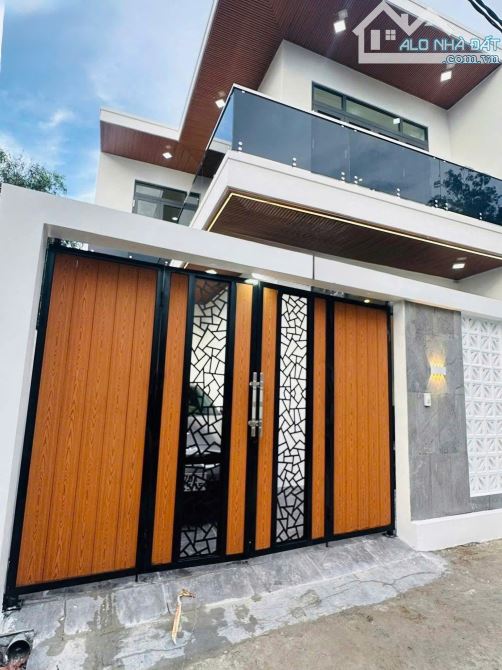 Xuất Hiện Biệt thự xây mới 8mx10m Ngay Bửu Long cách Bến Xe Biên Hòa 7p - 1