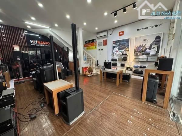 Cho thuê nhà mặt phố Trần Tử Bình - Nghĩa Tân, Cầu Giấy 40m x 7T giá 40 triệu, vỉa hè 4M - 1