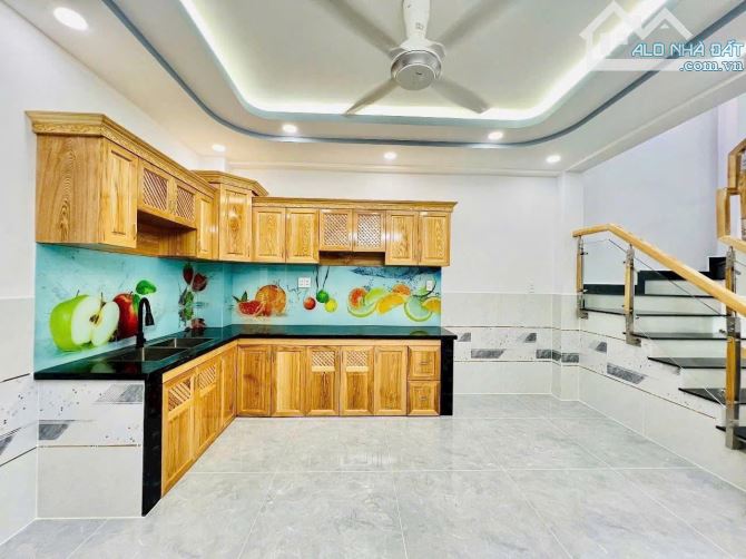 Bán nhà hẻm 8m Trường Chinh, phường 14, Tân Bình, 4x19m; 4 tầng - 1