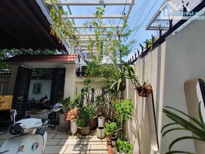 NHÀ ĐẸP 2 TẦNG - QUẬN 2 - 120M²(7X17M) - CHỈ 8.9 TỶ - 1