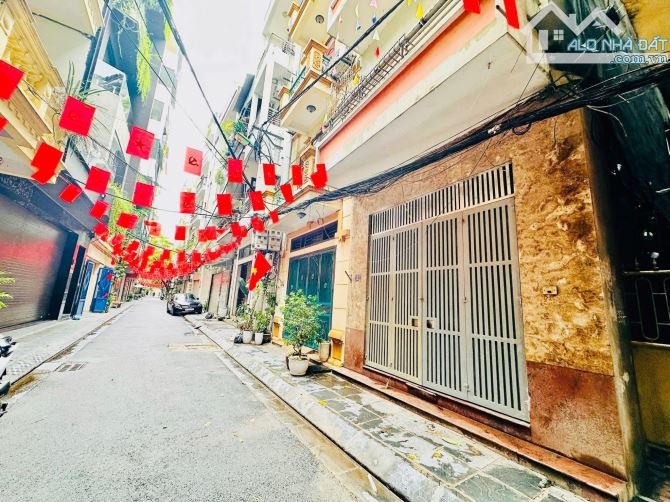 BÁN NHÀ RIÊNG PHÂN LÔ TÔ VĨNH DIỆN THANH XUÂN OTO TRÁNH VỈA HÈ 56m2 x 5T - 1