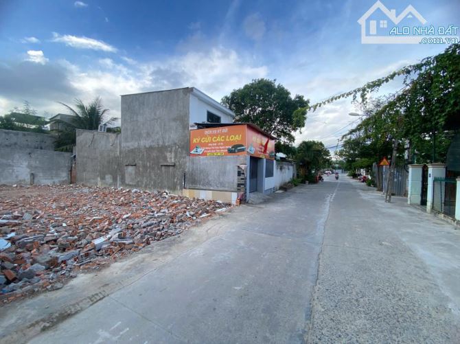 Vĩnh Thạnh, Mặt tiền đường Phú Trung rộng 10m, - 1