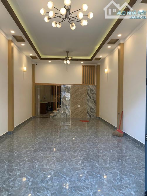 Ngộp! Bán nhà Ni Sư Huỳnh Liên [4x18m, 72m2] - 2 tầng mới - Giá chỉ 6.8 tỷ tl - 1