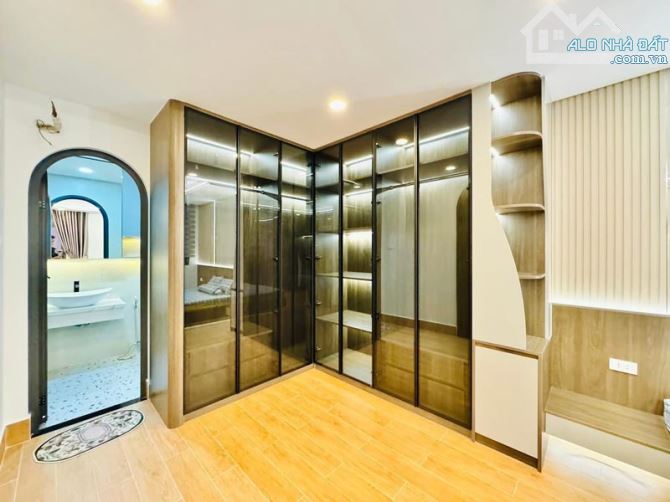 LÔ GÓC 2 MẶT TIỀN HẺM XE TẢI 10M – NGAY NHÀ GA T3 – HOÀNG HOA THÁM – TÂN BÌNH – 3 TẦNG – C - 1