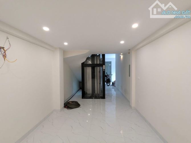 BÁN TOÀ VĂN PHÒNG LÔ GÓC VIP NHẤT MẶT PHỐ YÊN LÃNG QUẬN ĐỐNG ĐA-DT 88M2 5T MT6.8M-40.8TỶ - 1