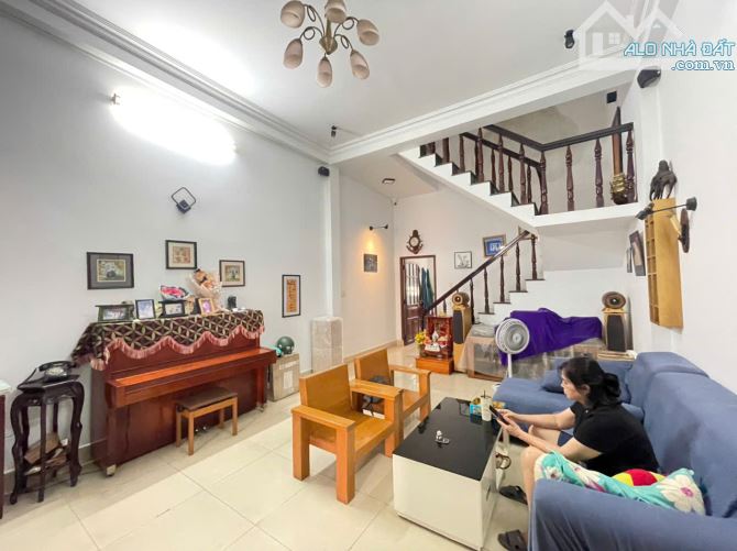 Bán nhà HXH 8m Đồng Đen - KC 4 Tầng - DT 4.5 x 20 - Khu Bàu Cát - Giá 13.5 tỷ - 1